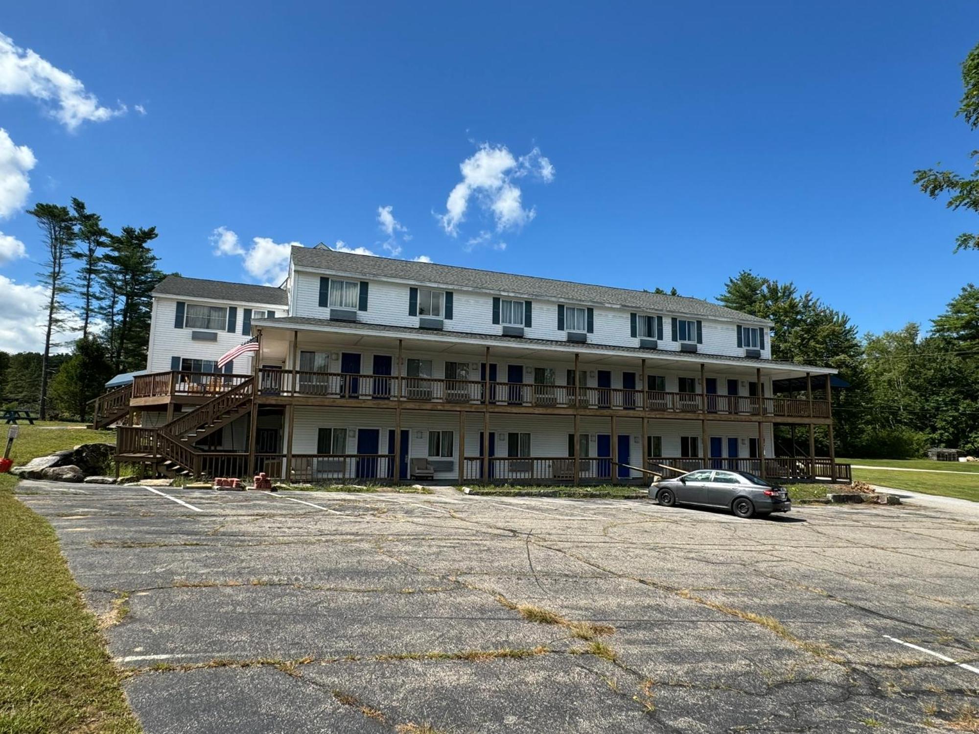 Winnisquam Lake Inn Tilton Exteriér fotografie