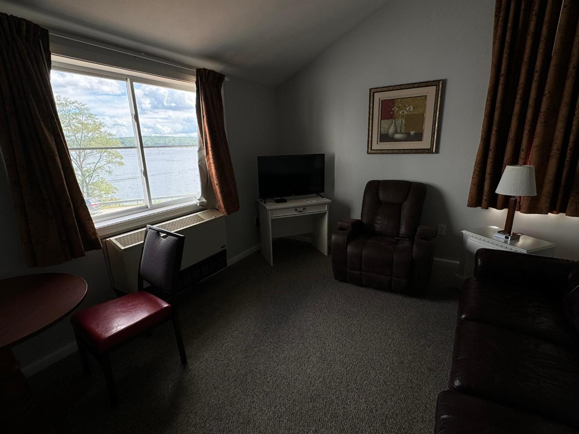 Winnisquam Lake Inn Tilton Exteriér fotografie
