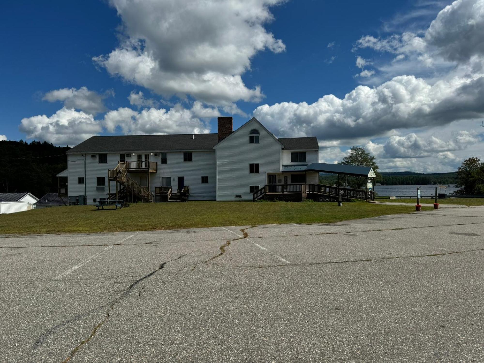 Winnisquam Lake Inn Tilton Exteriér fotografie